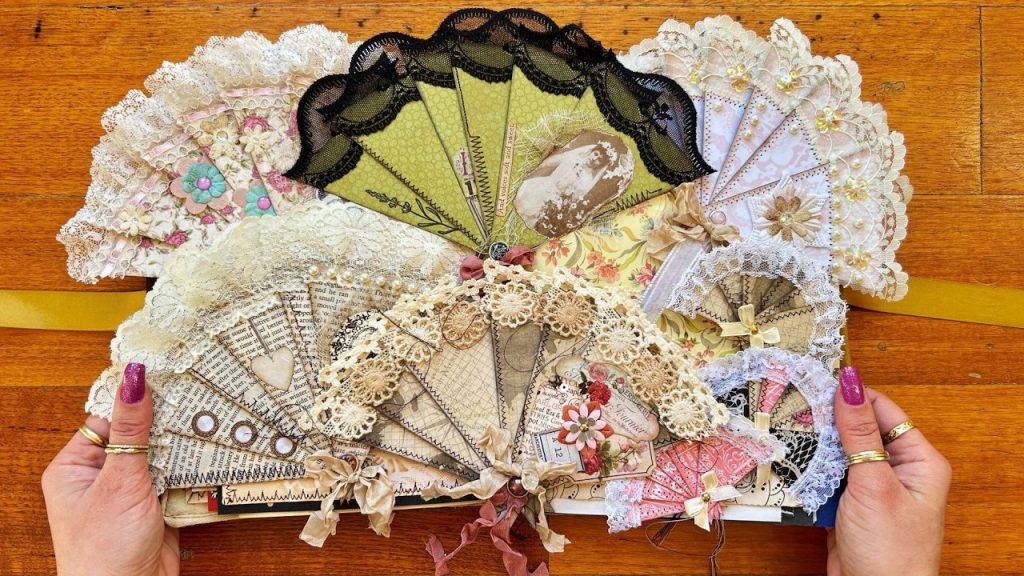 Super Easy and Quick Journal Idea – Paper Fans